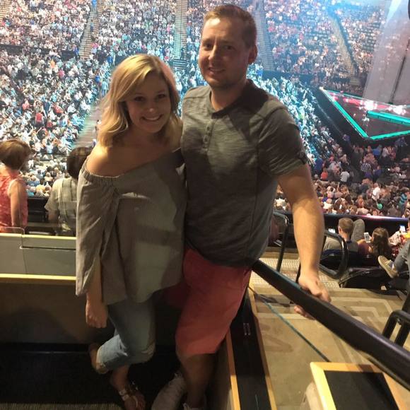 Meet your Posher, Kelli - Picture 1 of 1